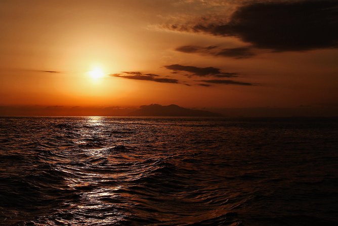 Sunset tour by private boat - Faraglioni From Up Close: The Photo Moment Under the Arch
