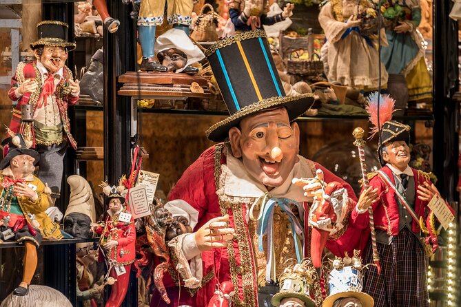 The Perfect Private Walking Tour of Naples with Exclusive Guide - Neptune’s fountain and Castel Nuovo: sea power meets royal muscle