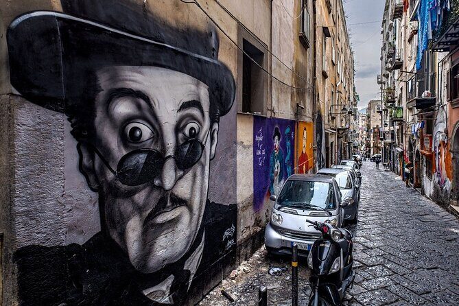 The Spanish Quarters, Street Art and Local Market Tour in Naples - Entering Quartieri Spagnoli: Where Naples Gets Up Close
