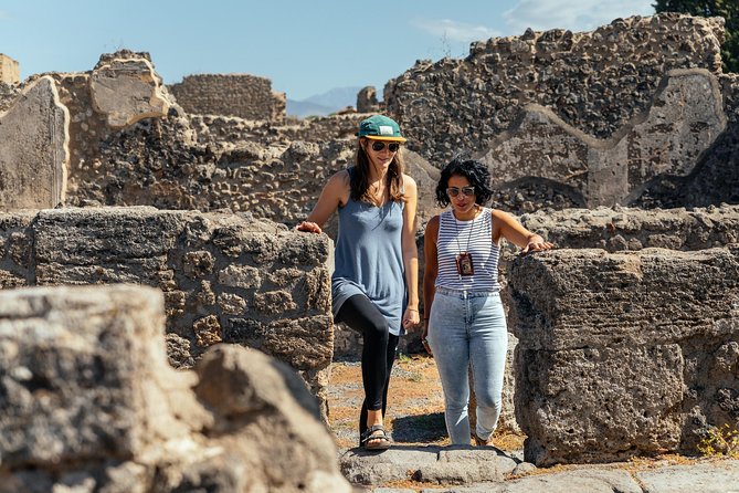 The Ultimate Ruins of Pompeii and Herculaneum Private Day Trip - Guides make or break this kind of day