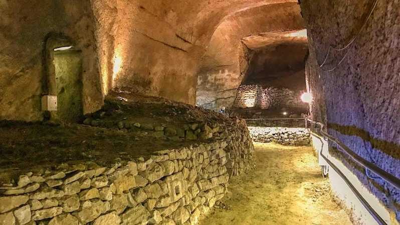 The Underground of Napoli: a Trip to the Hidden City - Neapolis Sotterrata: Greek and Roman life 12 meters down