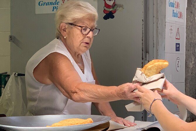 The Unfiltered Street Food & Market Tour of Naples (by Streaty) - Stop 3: Quartieri Spagnoli backstreets and street spirit on foot