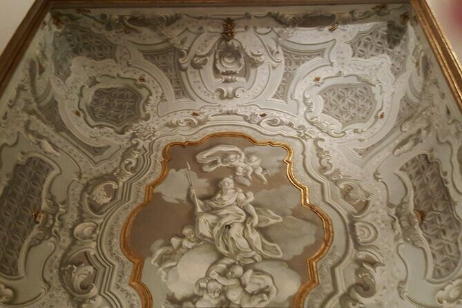 Tour at the Royal Palace of Portici and the Golden Mile - English guide, real people, and why Roberta’s style matters