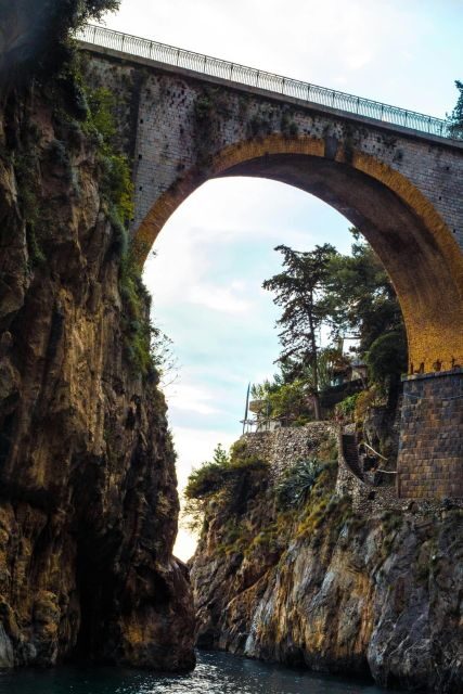 Tour in Barca da Amalfi un Viaggio da Sogno in Amalfi Coast - Amalfi Coast by sea: from watchtowers to Grotta di Sant’Andrea