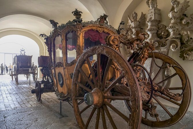 Tour in the Charterhouse of St. Martin and Pedamentina with an art expert - FAQ