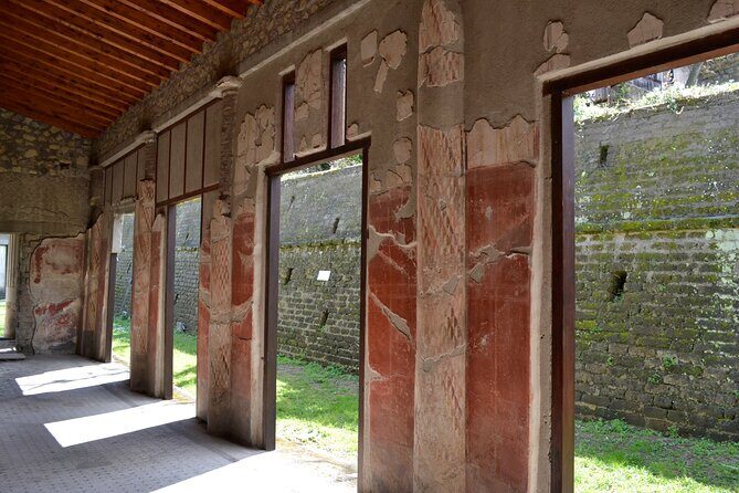 Tour in the villa of Poppea with an archaeologist - Where you start and how to time your Pompeii day