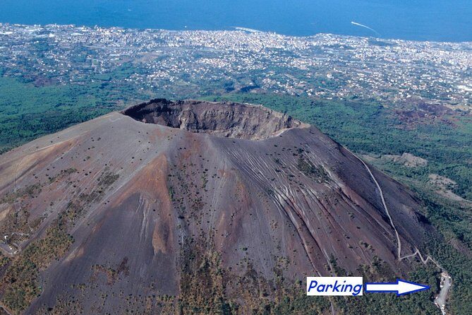 Tour of Mt. Vesuvius+Sorrento+Pompeii (Full Day) - From Naples pickup to Vesuvius: comfort first, then chaos