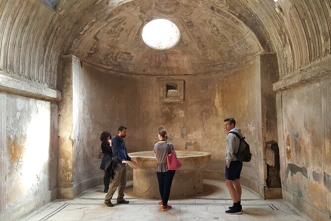 Tour of Pompeii & Amalfi Coast with Skip the Line & Pick Up from Naples Port - Pompeii Archaeological Park: 2.5 Hours With a Guide and a Plan