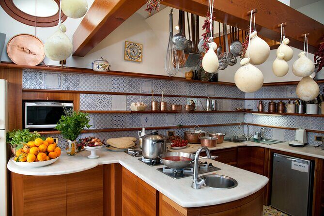 Traditional Neapolitan cooking class - Wine at Work: Why Sipping Local Changes the Experience