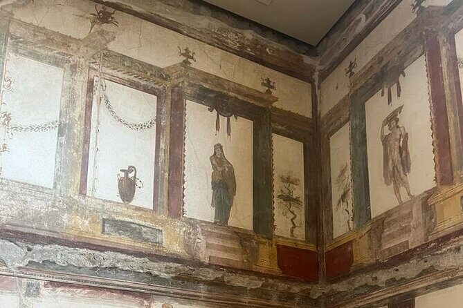 Tramvia Napoli Daily Trip to Pompeii Ruins - Naples pickup plan: when and where the bus meets you
