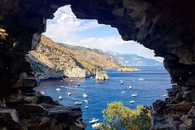 Transfer from Naples airport or station to Nerano (Massalubrense) - Comfort on the road: making the most of the 1 to 1.5 hours