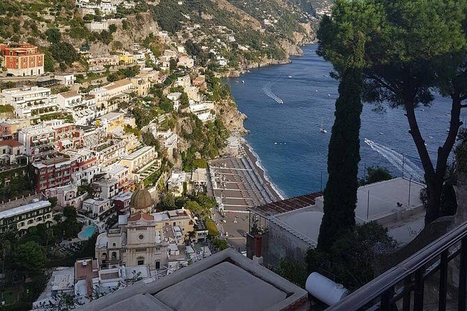 Transfer From Naples airport or station to Positano and vice versa - Who should book this transfer (and who should compare options)