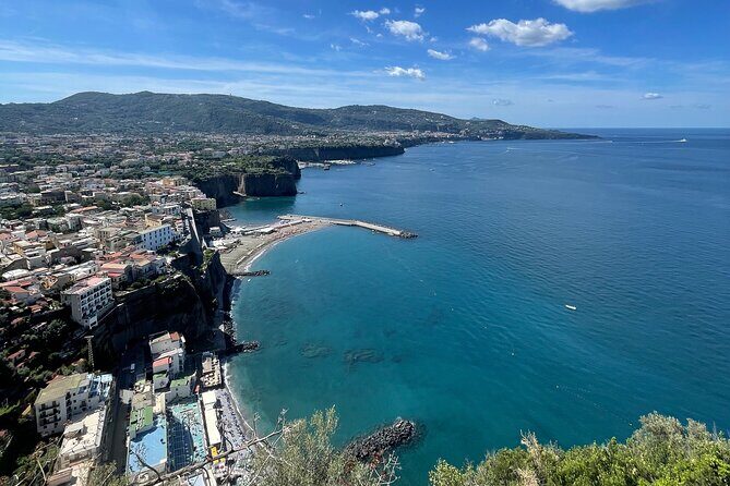 Transfer from Naples airport to Sorrento - Meet inside Naples airport arrivals and ride out fast