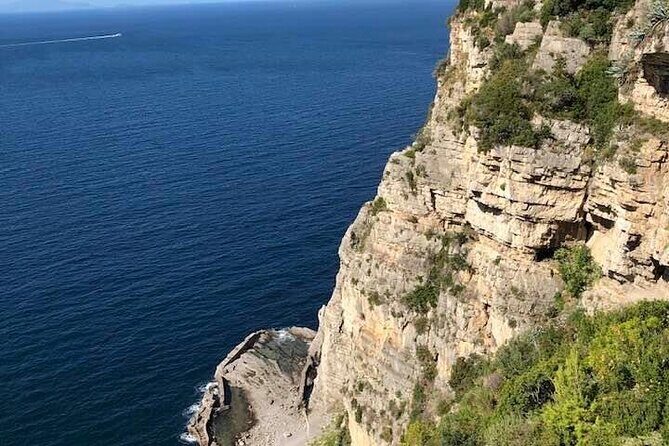 Transfer From Naples area to Amalfi Coast area and vice versa - Naples ↔ Amalfi: Why this transfer is more than a ride