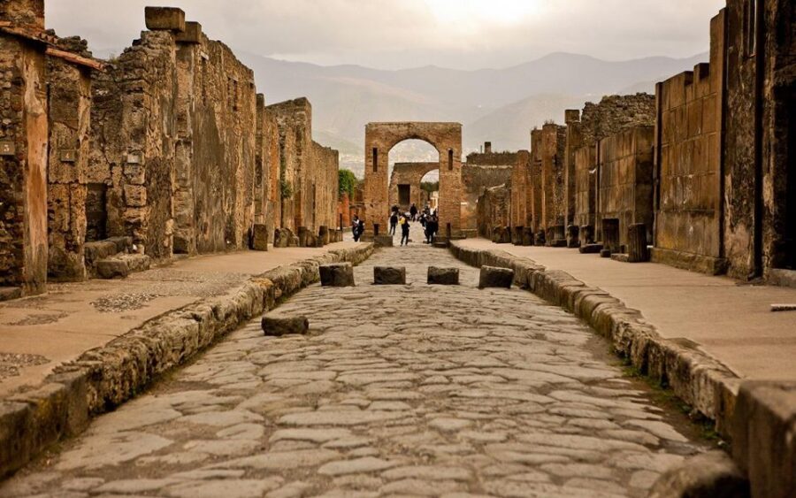 Transfer from Sorrento to Naples & 2hr stop at Pompeii site - Who This Works Best For (And Who Might Want Another Option)