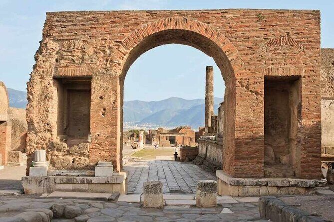 Transfer Naples Sorrento plus Pompeii or vice versa - When timing goes sideways: the real advantage