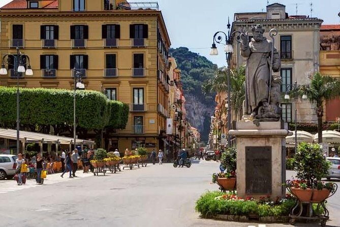Transfers From Naples Airport Or Train Station To Sorrento - Should you book this Naples-to-Sorrento transfer?