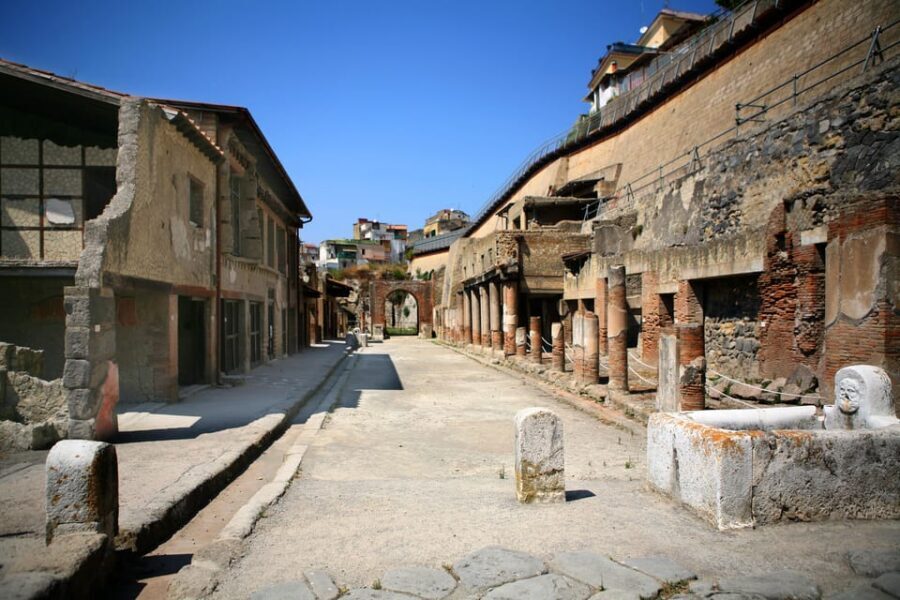 Vesuvius and Herculaneum - What to bring (and the rules that affect your comfort)