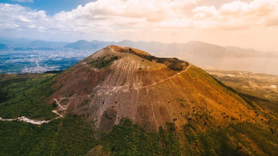 Vesuvius: entrance ticket + bus round-trip - Vesuvius gives you the world’s most famous “right here” view