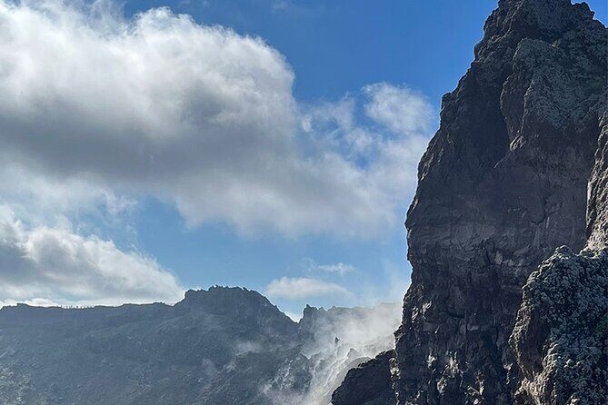 Vesuvius, V.I.P. the only Tour with Volcanological Guide - Starting at 1000m: the uphill plan that makes sense