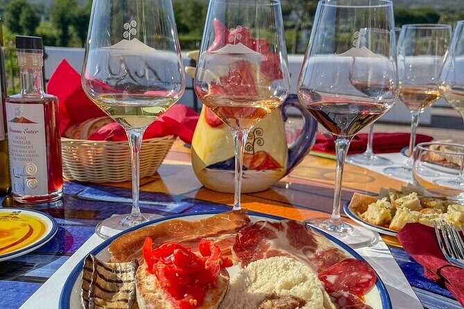 Vesuvius Wine Tasting Experience with Lunch Included - Getting there without a transfer, and planning for weather