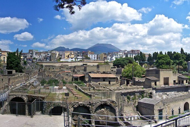 Vesuvius,Herculaneum,Pompeii from Naples or Sorrento - What to bring for Vesuvius gravel and long ruin walks