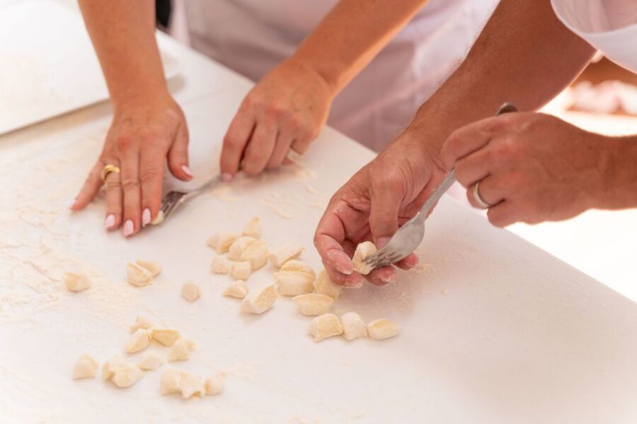Vico Equense: Authentic Cooking Class at a Local's Home - Where You Meet: The Host’s Front Door Moment