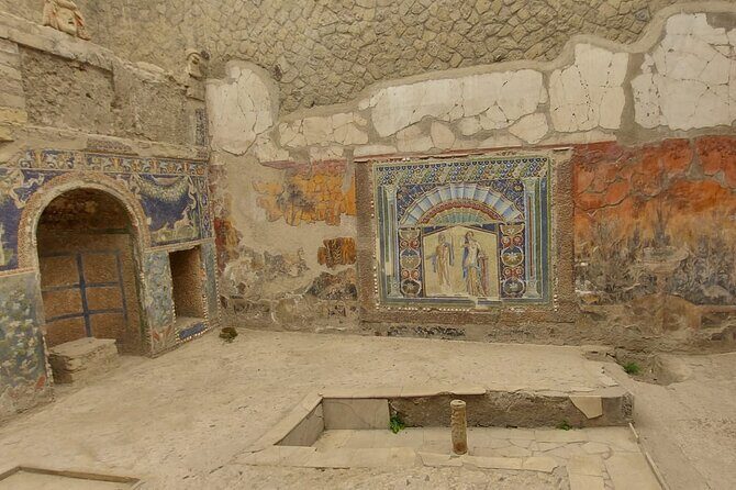 Visit in Pompeii - Herculaneum Private Tour with Ada - Logistics that matter: paper entry, transit, and staying comfortable