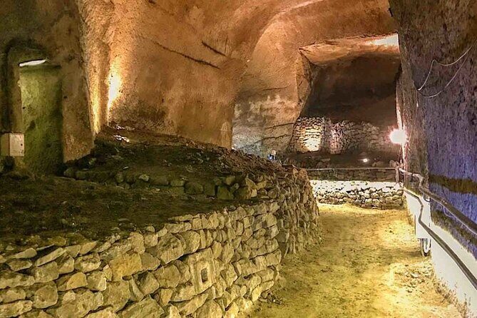 Visit to the Lapis Water Museum in Spanish - Down 35 meters: Greek and Roman aqueducts you can follow