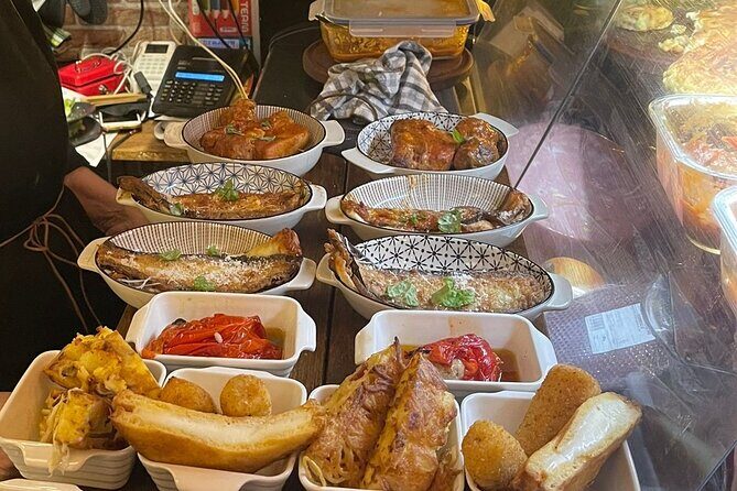 Wine&Food tasting in Sorrento - What you eat: bruschette, tapas napoletane, caprese, cantucci