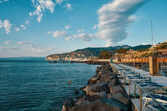 Yoga Experience - Sorrento - After class: the quiet payoff (fruit, water, and apricots)